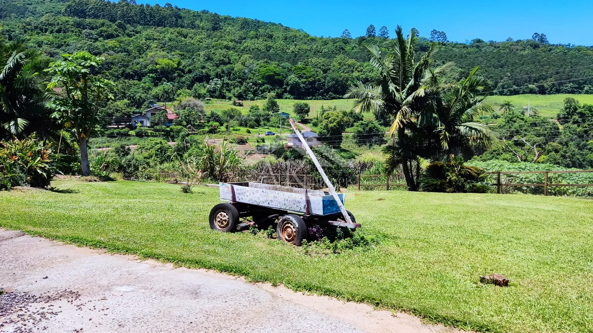 Comprar Sítio e Chácara